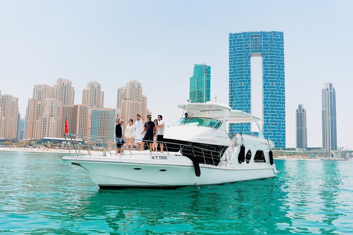 Dubai Marina Sightseeing Cruise with Stunning Ain View - Image 1