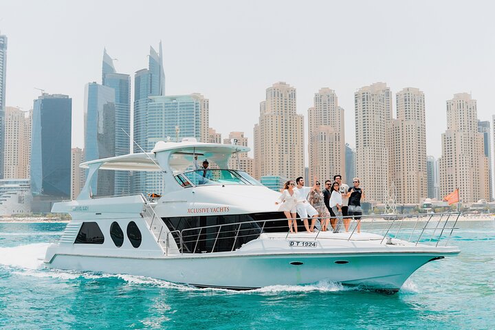 Dubai Marina Sightseeing Cruise with Stunning Ain View - Image 5