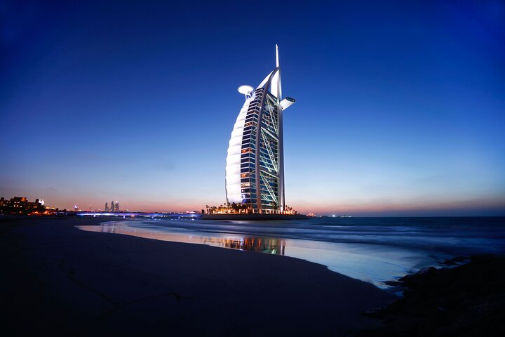Dubai Night City Tour with Dinner at Atlantis The Palm - Image 4