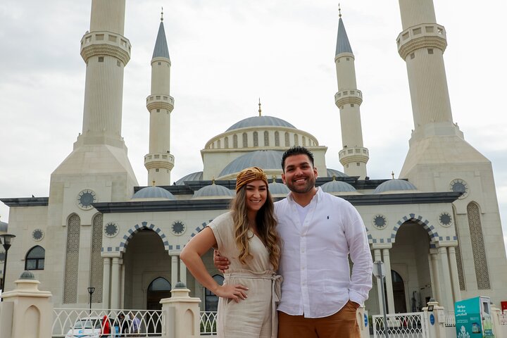 Dubai: Old and Modern City Tour with Blue Mosque Visit  - Image 5