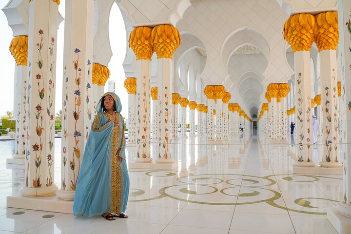 Dubai to Abu Dhabi Grand Mosque & Qasr Al Watan Palace  - Image 4