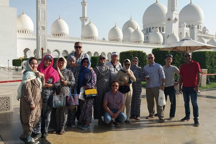 Dubai to AbuDhabi tour Grand Mosque Palace Qasr Al Watan Heritage - Image 3