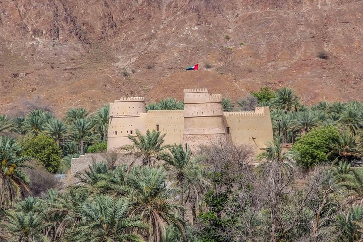 East Coast Dibba & Fujairah Day Trip with Lunch from Dubai  - Image 1