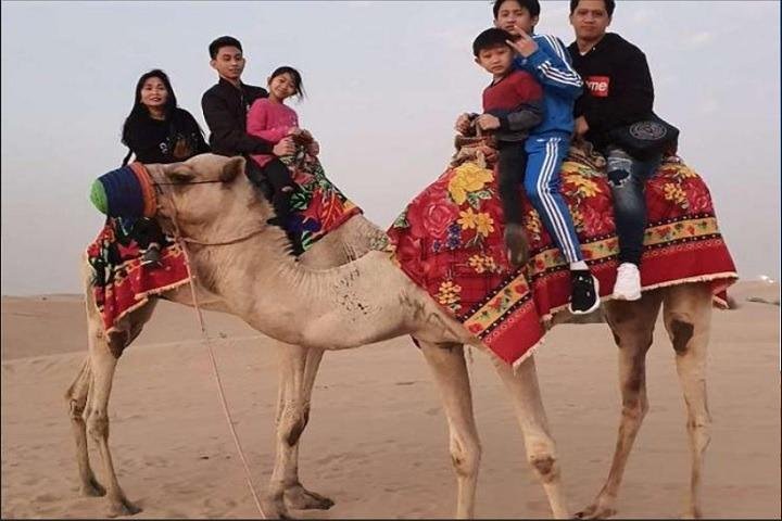 Evening Desert Safari Dubai With Dinner Buffet: Private Vehicle - Image 3