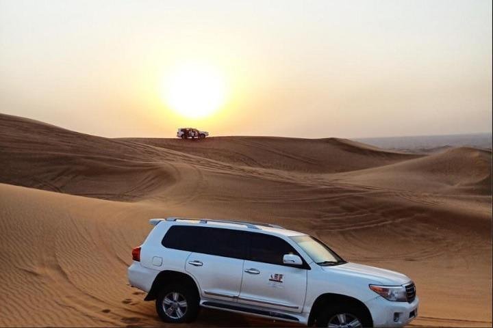 Evening Desert Safari Dubai With Dinner Buffet: Private Vehicle - Image 1