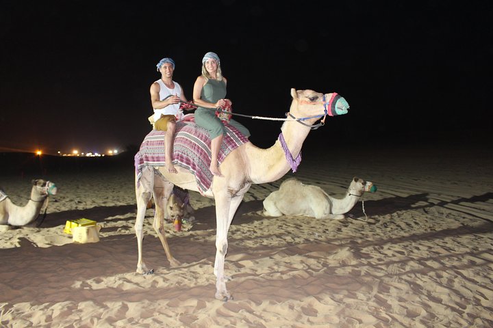 Evening Desert Safari on Red Dunes + Sandboarding + BBQ Dinner & Entertainment - Image 4