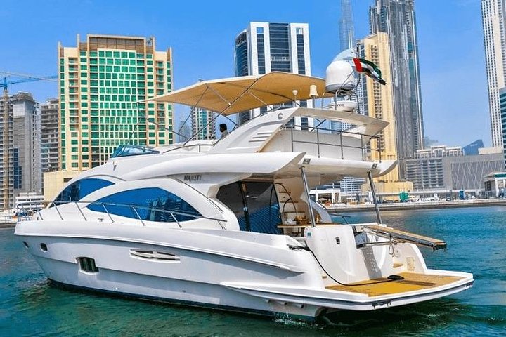 Exclusive Luxury Yacht Ride - Image 5