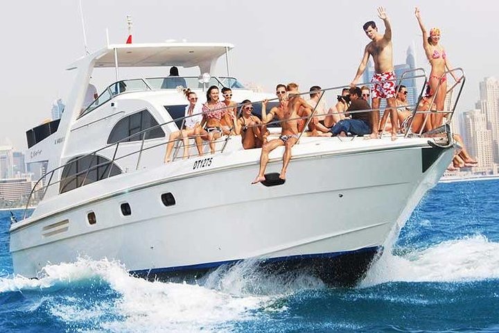Exclusive Luxury Yacht Ride - Image 1