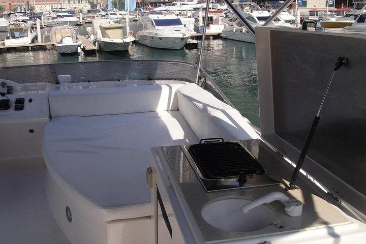 Exclusive Yacht with Private Transfer - Image 5