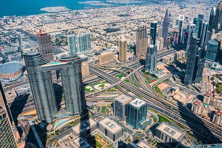 Experience 40 Minutes Sky Views Dubai With Transfers - Image 3