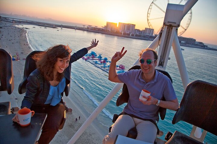 Flying Cup Dubai Flight with Dinner Experience - Image 3