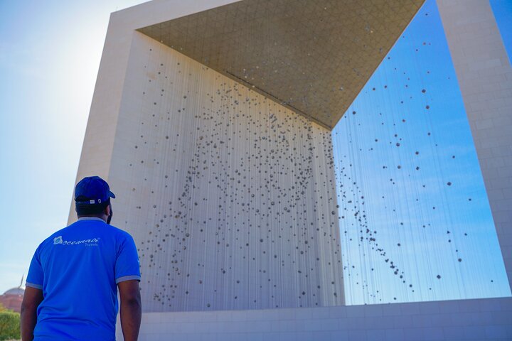 From Dubai: Abu Dhabi Sightseeing, Grand Mosque & Etihad Towers - Image 5