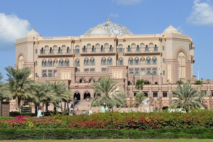 From Dubai to Abu Dhabi city tour [Japanese tour] [private car] - Image 1