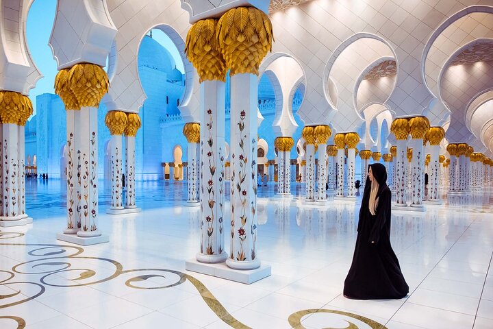 Full-Day Abu Dhabi City Tour with Etihad Tower Entry - Image 3