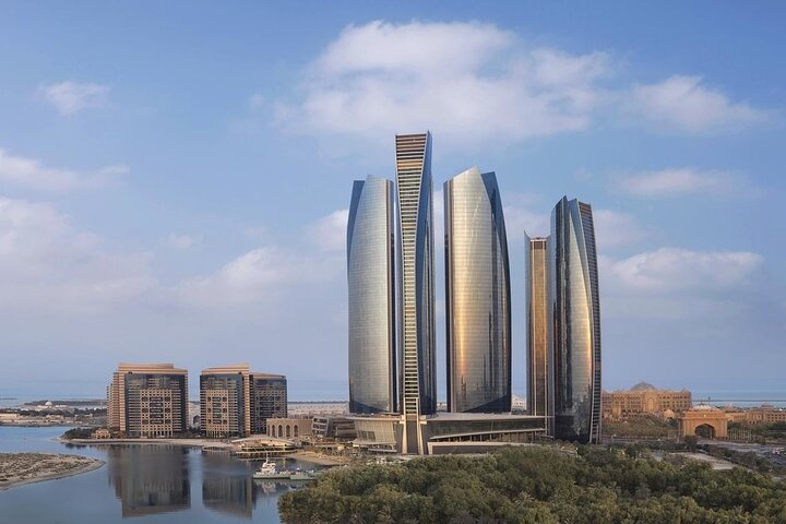 Full-Day Abu Dhabi City Tour with Etihad Tower Entry - Image 4