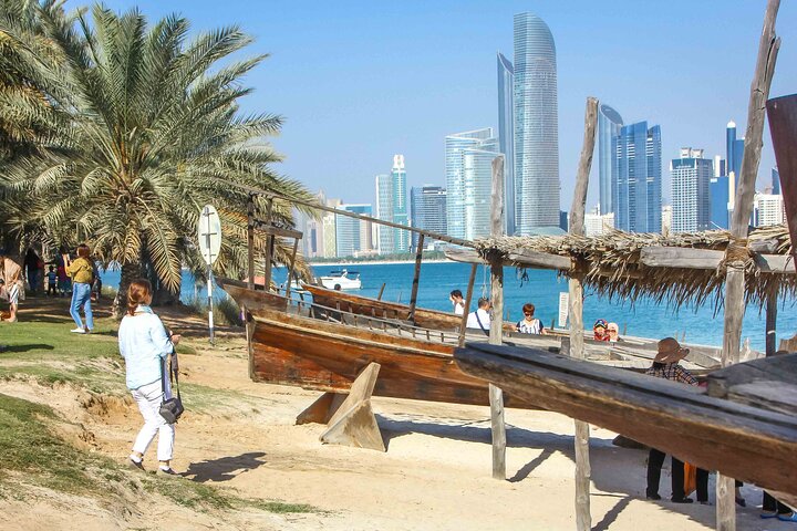 Full Day Small Group Abu Dhabi City Guided Tour - Image 4