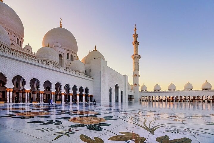 Full-Day Tour to Abu Dhabi with Pick Up - Image 1