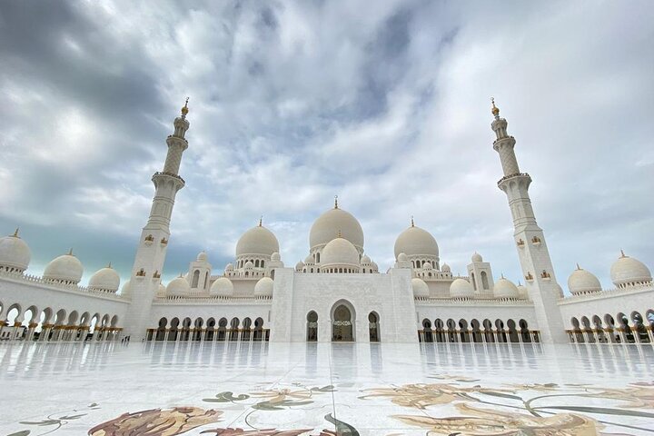 Grand Mosque & Presidential Palace Private Tour From Dubai - Image 1