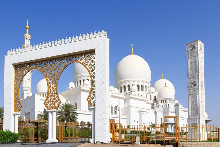 Guided Sheikh Zayed Mosque Half Day Tour in Abu Dhabi - Image 3
