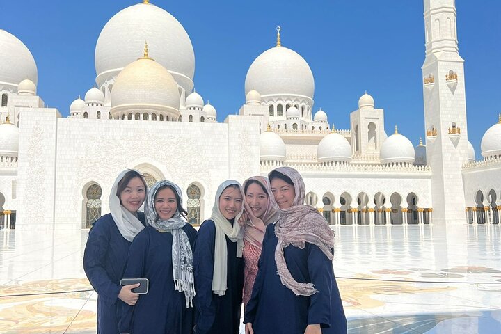 Half-Day Private Tour from Dubai to Sheikh Zayed Grand Mosque  - Image 3