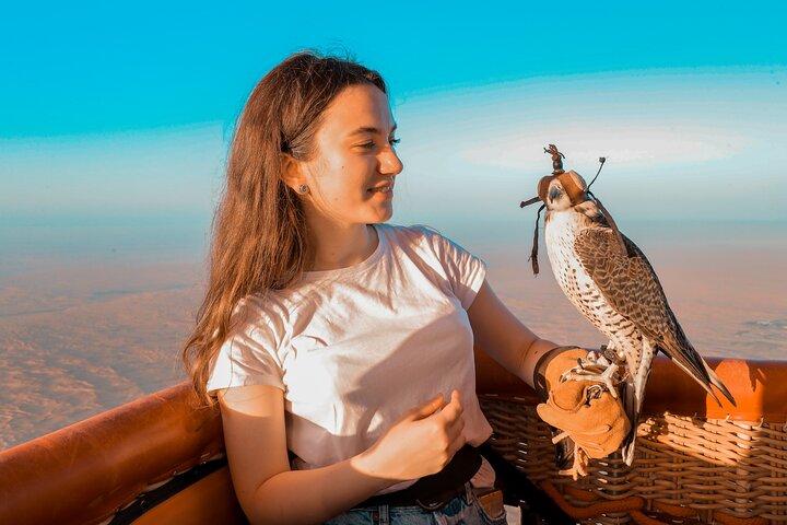 Hot Air Balloon ride with In-flight falcon show - Image 1