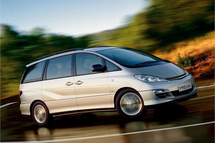 Intercity Transfer Dubai by 7 Seater Minivan - Image 4