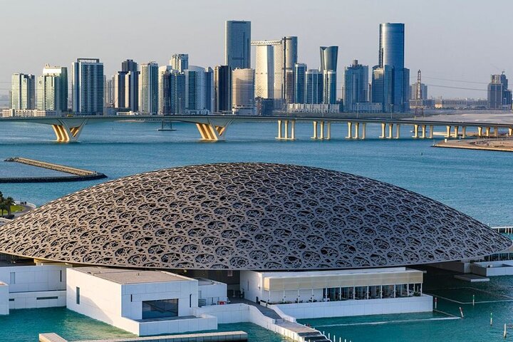 Louvre Museum & Abu Dhabi Grand Mosque Tour in A Private Vehicle - Image 5