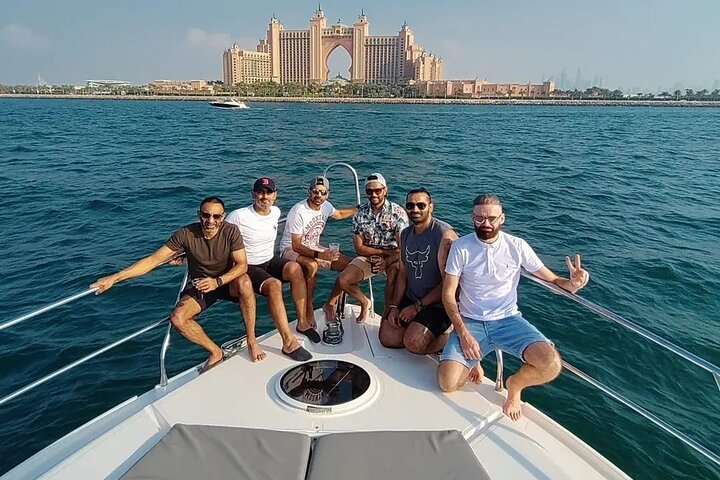 Luxury on the Waters : 90 ft House Boat Cruise Tour in Dubai - Image 4