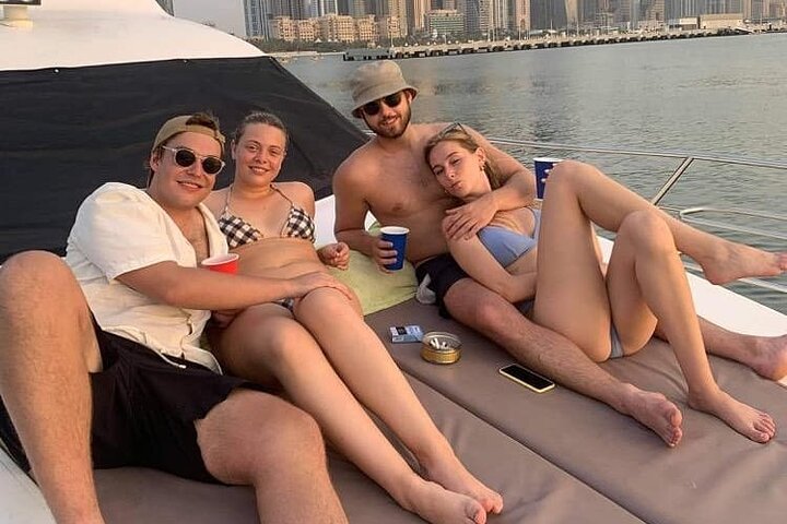 Luxury Private 2 hour Yacht Ride - The ultimate Dubai experience  - Image 5