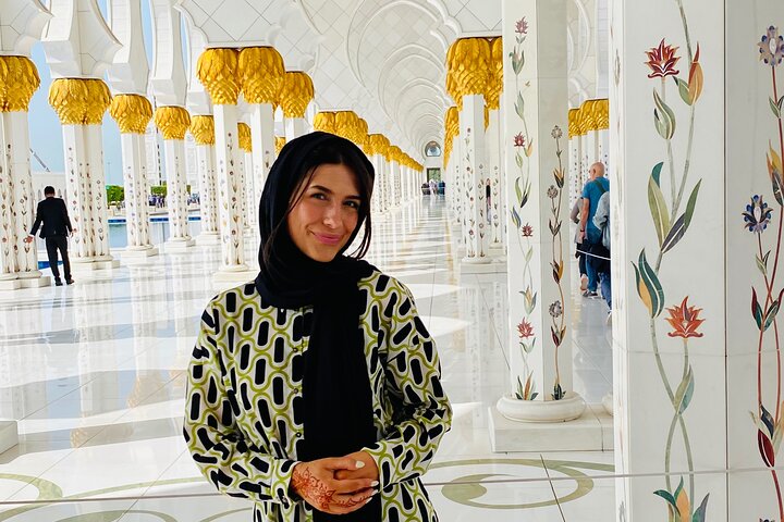 Magical Abu Dhabi Mosque Half-Day Private Guided Tour - Image 5
