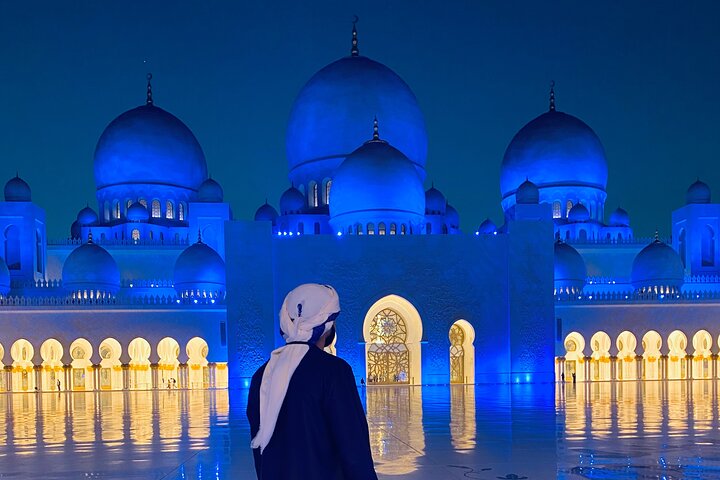 Magical Abu Dhabi Mosque Half-Day Private Guided Tour - Image 1