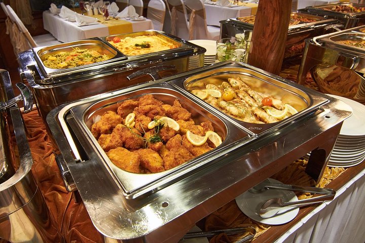 Marina Cruise Dinner from Dubai - Image 3
