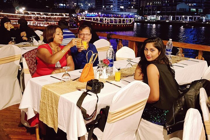 Marina Dhow Dinner Cruise with Transfers - Image 4