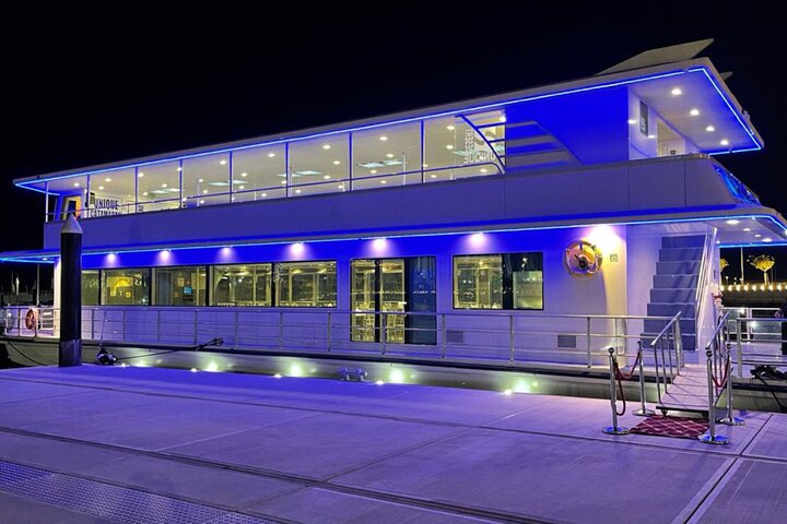 Marina Dhowe Cruise Dinner with Private Transfers - Image 4