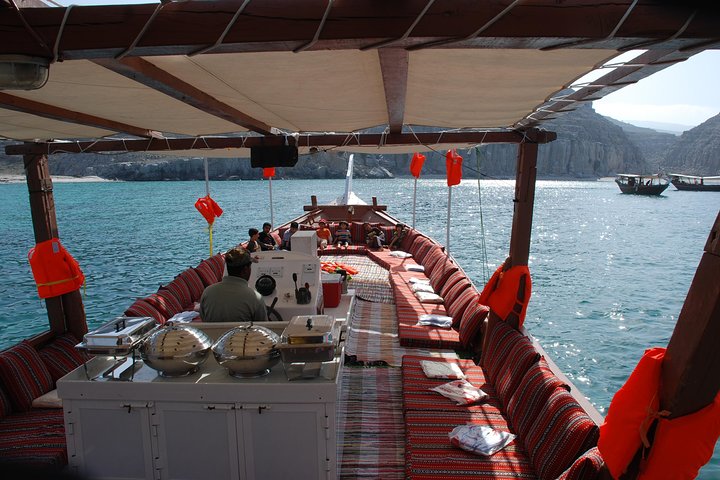 Musandam Dibba Tour with Dhow Cruise, Buffet Lunch & Transfers - Image 3