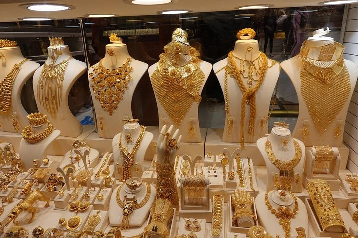 Old Dubai Shopping Tour (Textile, Spice and Gold Souq) - Image 4