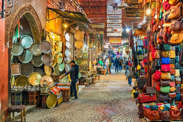 Old Dubai Shopping Tour (Textile, Spice and Gold Souq) - Image 3