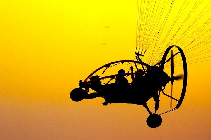 Paramoter Dubai Private flight for 20 minutes - Image 4
