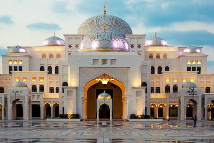Premium Private Tour to Abu Dhabi from Dubai in Toyota Land Cruiser! - Image 5