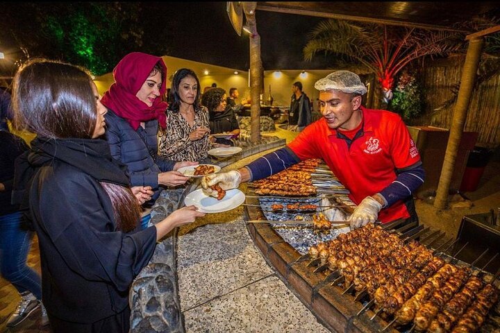 Premium Red Dunes Evening Desert Safari With Live Cooking Station - Image 1