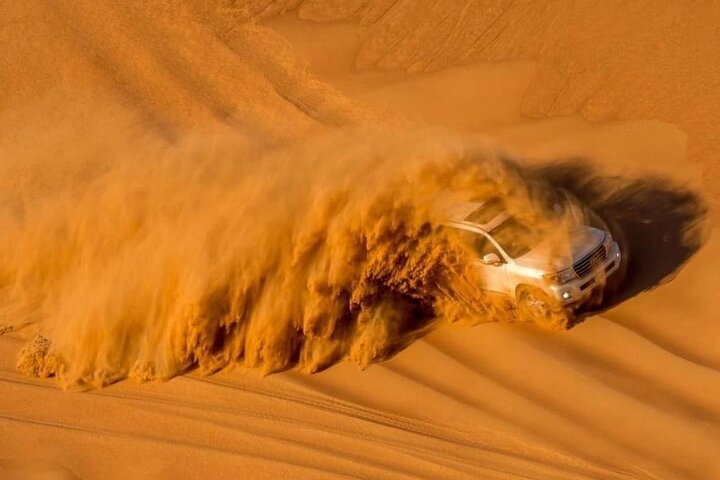 Premium Red Dunes Evening Desert Safari With Live Cooking Station - Image 4