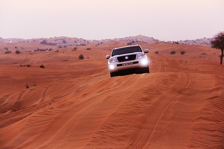 Premium Red Dunes Safari with 3 Cuisines at Al Khayma Camp - Image 2