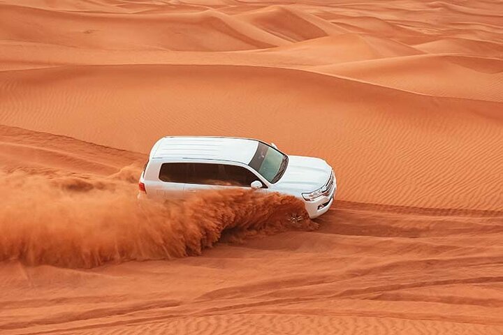 Premium Red Dunes Safari with 3 Cuisines at Al Khayma Camp - Image 5