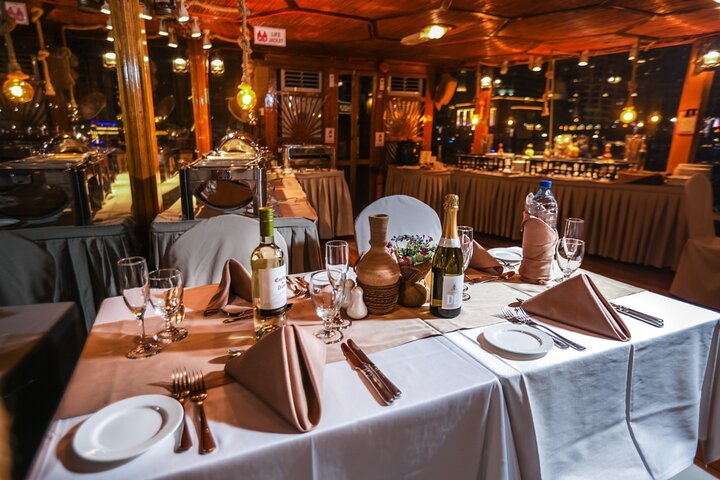 Premium Romantic 5 Star Marina Dhow Dinner Cruise With International Buffet - Image 3