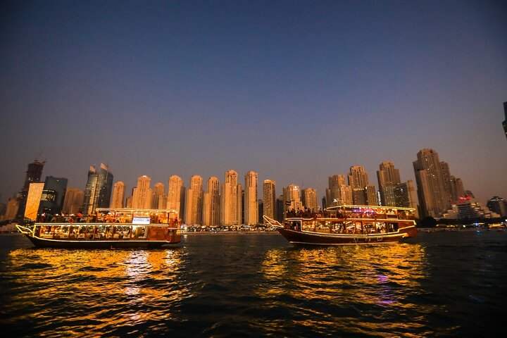 Premium Romantic 5 Star Marina Dhow Dinner Cruise With International Buffet - Image 4