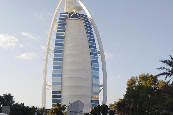 Private 10 hours tour : Dubai and Abu Dhabi with professional driver - Image 2