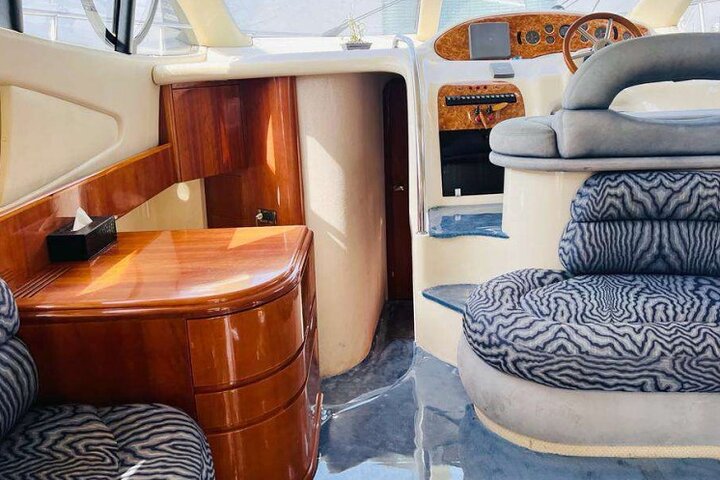 Private 42 FT Luxury Yacht for All Occasions - 04 Hours - Image 4