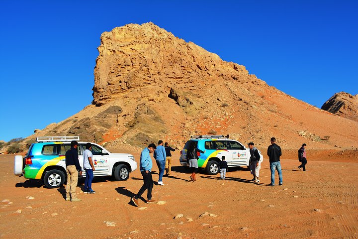 Private 4x4 Hatta Safari to Fossil Rock & Honey Bee Garden visit - Image 2