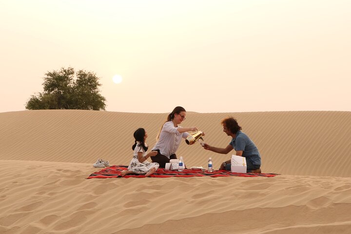 Private 4x4 Morning Desert Drive with Wildlife Experience & Sandboarding - Image 1