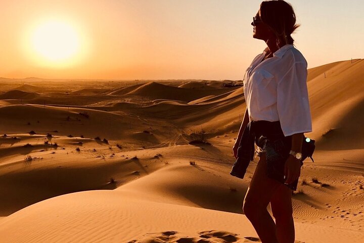 Private 4x4 Sunrise Desert Safari with Refreshments & Camel Ride in Dubai - Image 2